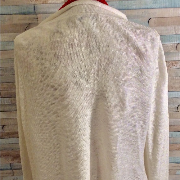 Banana Republic Women M Cream cardigan sweater - Picture 3 of 3